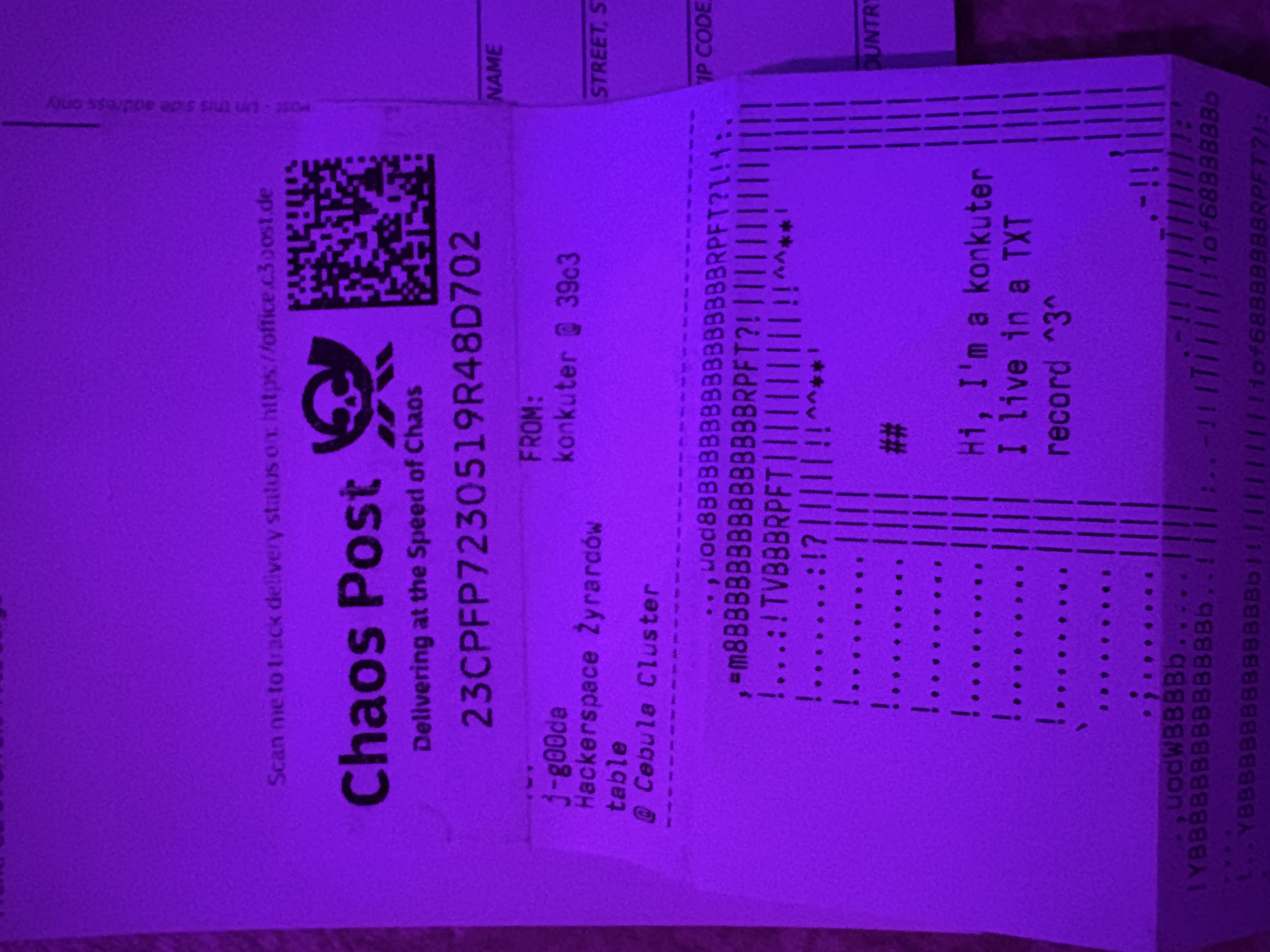 Chaos post to j-g00da, hackerspace żyrardów table at cebula cluster. From konkuter at 39c3. Ascii art of a computer with text on screen: Hi I'm a konkuter. I live in a txt record