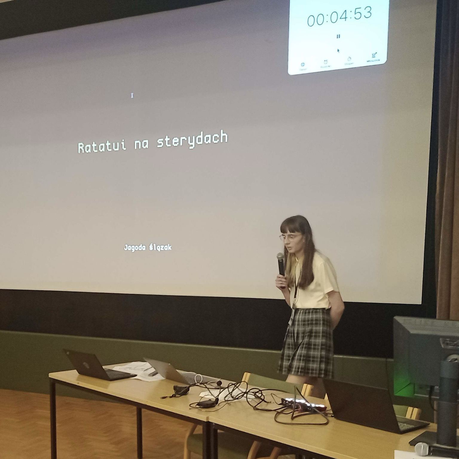 Me giving a Ratatui lightning talk at Poznańska Impreza Wolnego Oprogramowania